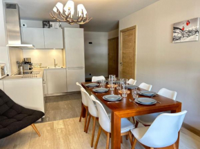 Appartement Haut Standing au Centre des Gets, Pied des Pistes, 6/8 Couchages, Terrasse, Services Inclus - FR-1-623-89